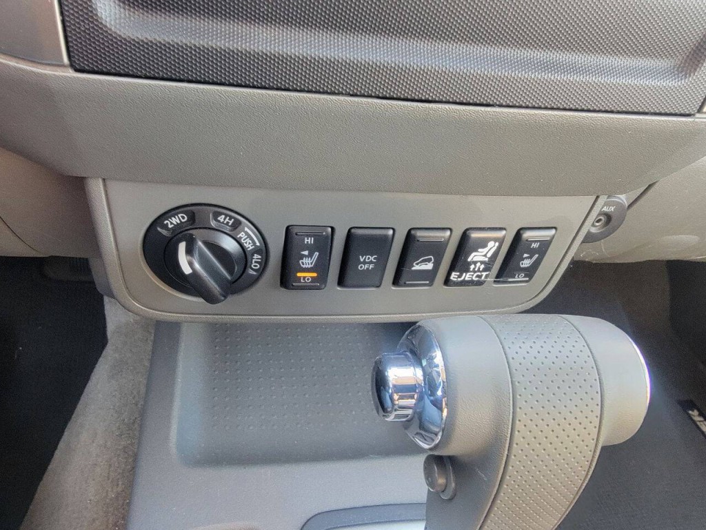 2011 Nissan Frontier Image 18