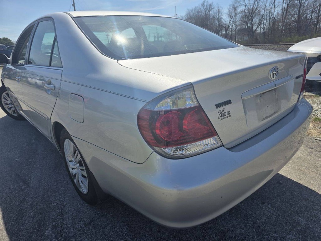2005 Toyota Camry Image 7