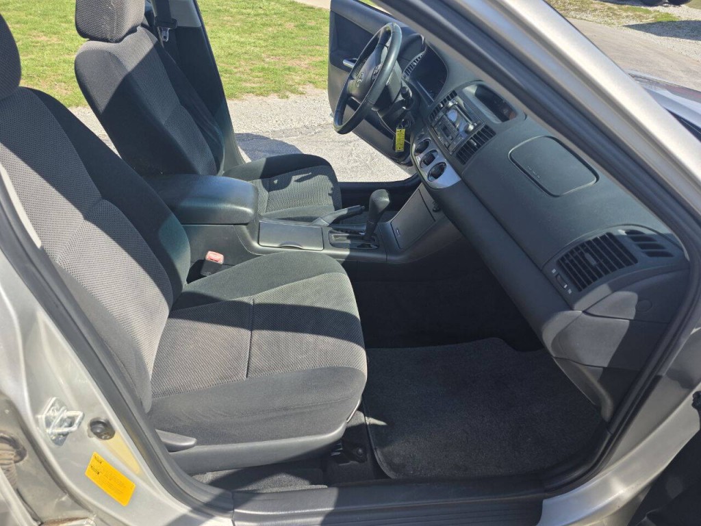 2005 Toyota Camry Image 14