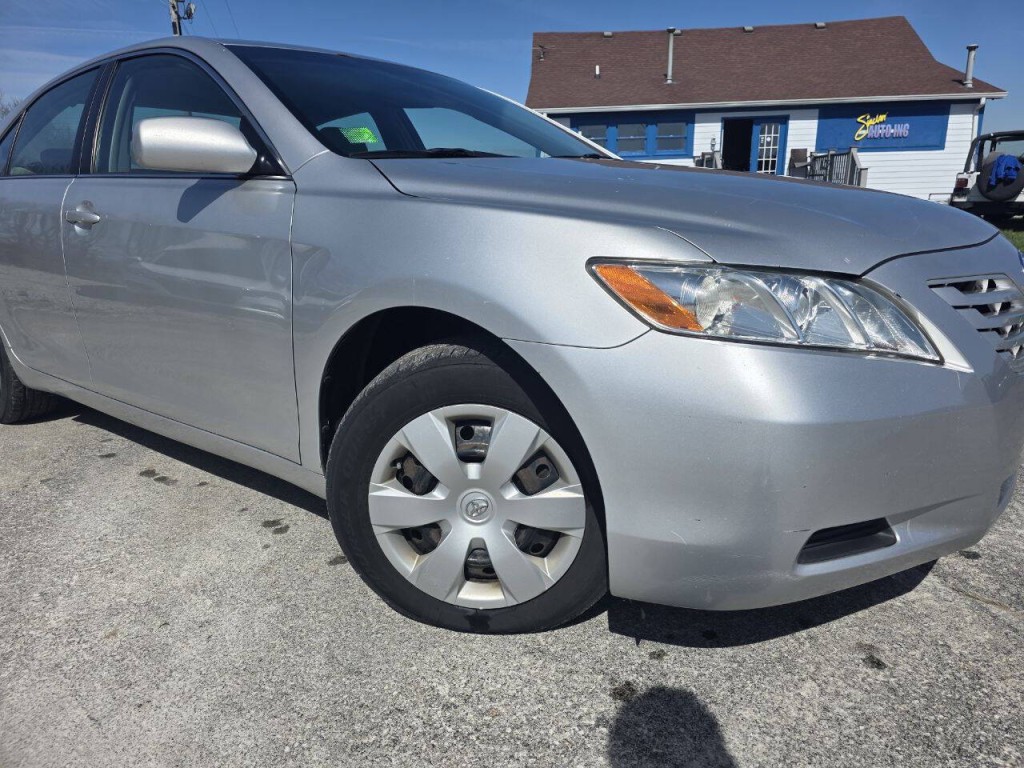 2009 Toyota Camry Image 1