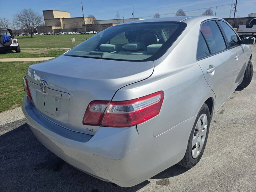 2009 Toyota Camry Image 5