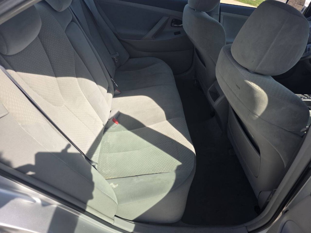 2009 Toyota Camry Image 14