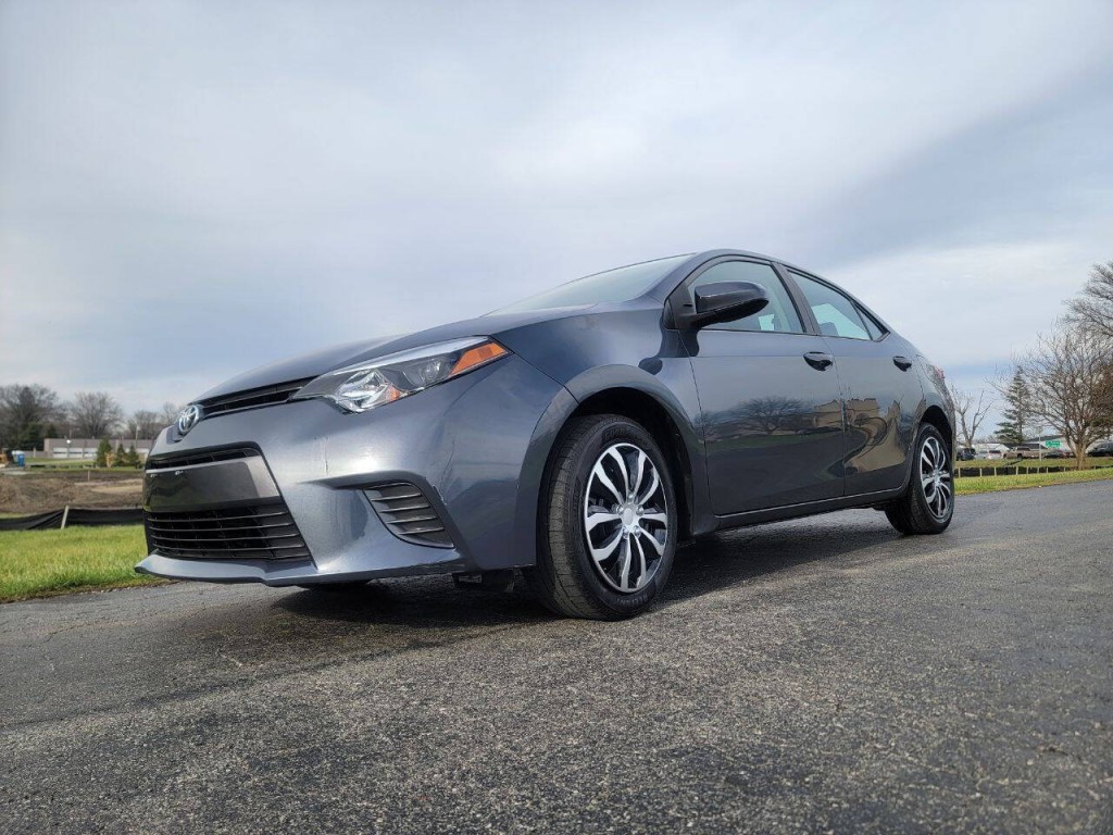 2016 Toyota Corolla Image 3