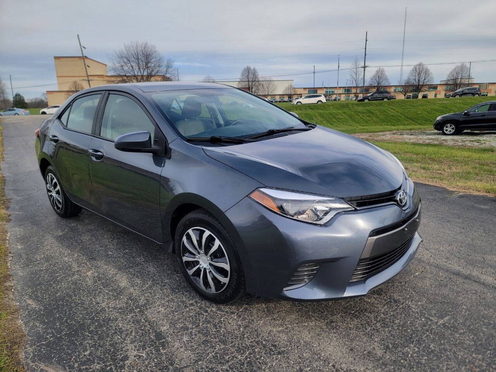 2016 Toyota Corolla Image 6