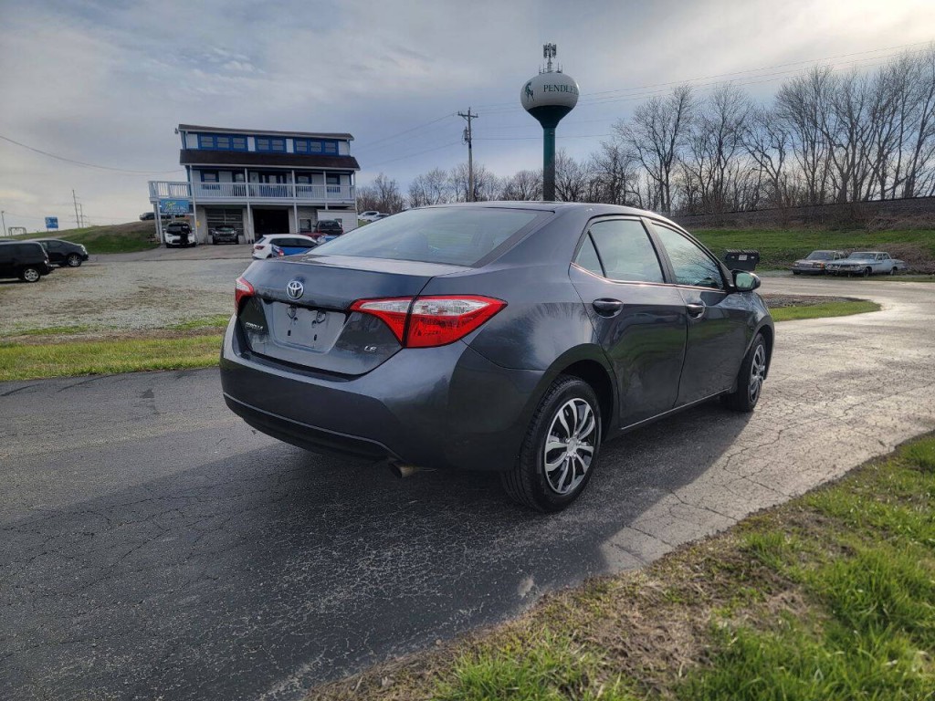 2016 Toyota Corolla Image 8