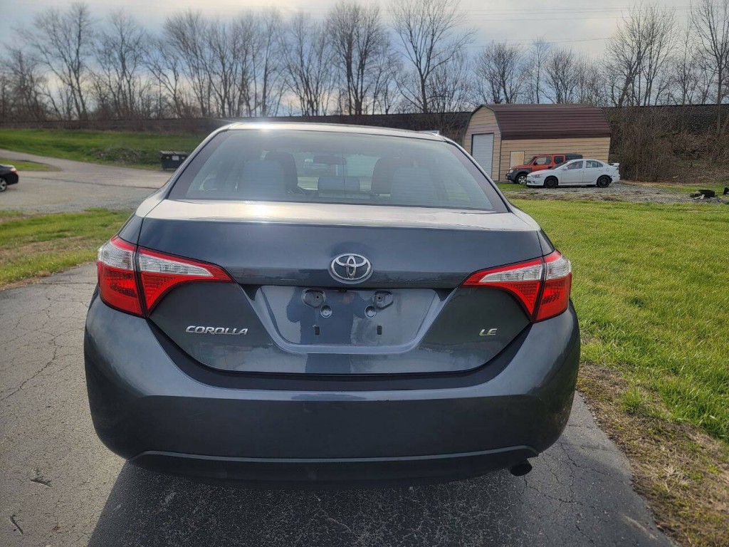 2016 Toyota Corolla Image 9