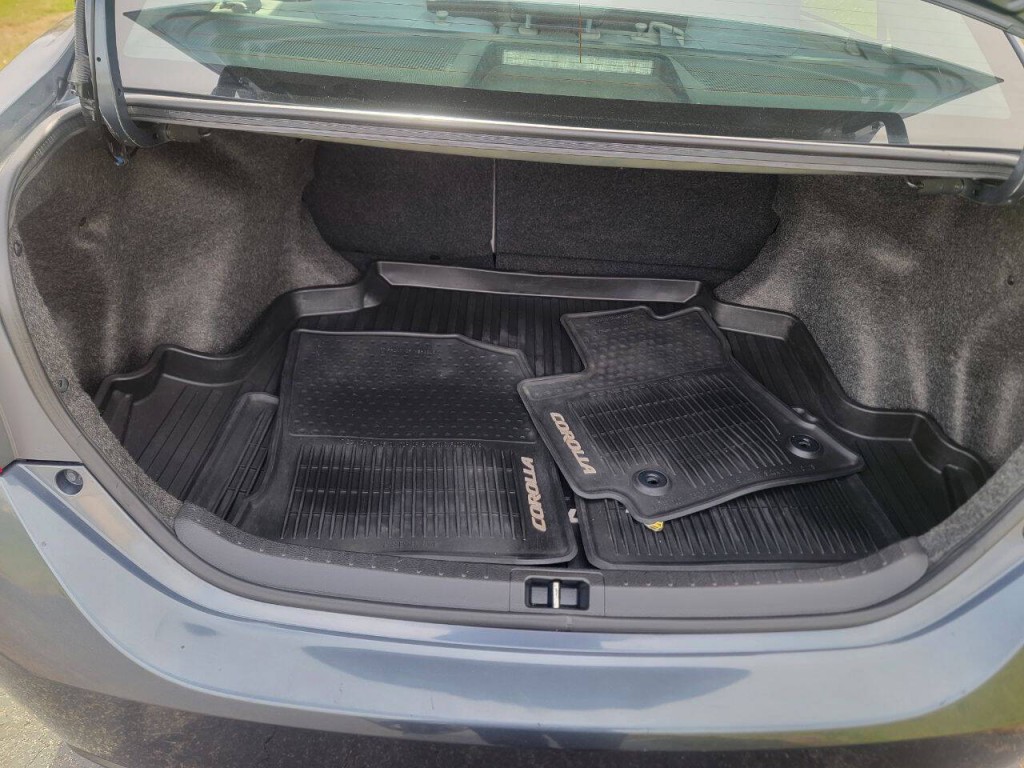 2016 Toyota Corolla Image 14