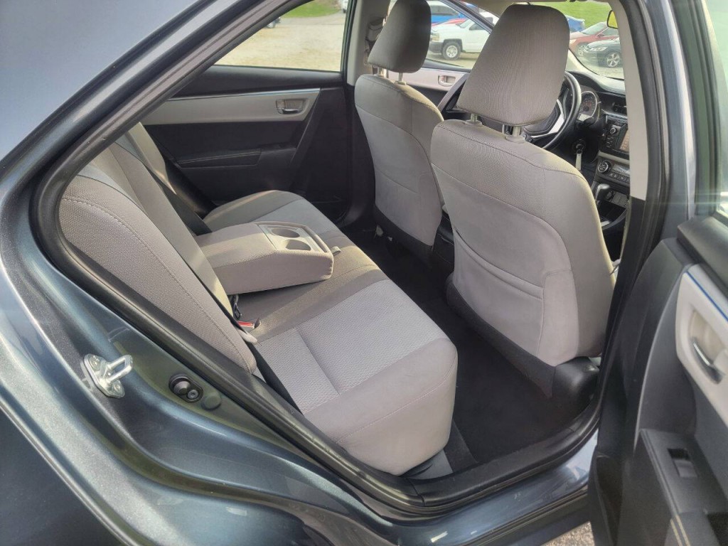 2016 Toyota Corolla Image 15
