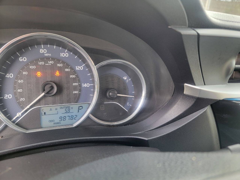 2016 Toyota Corolla Image 17