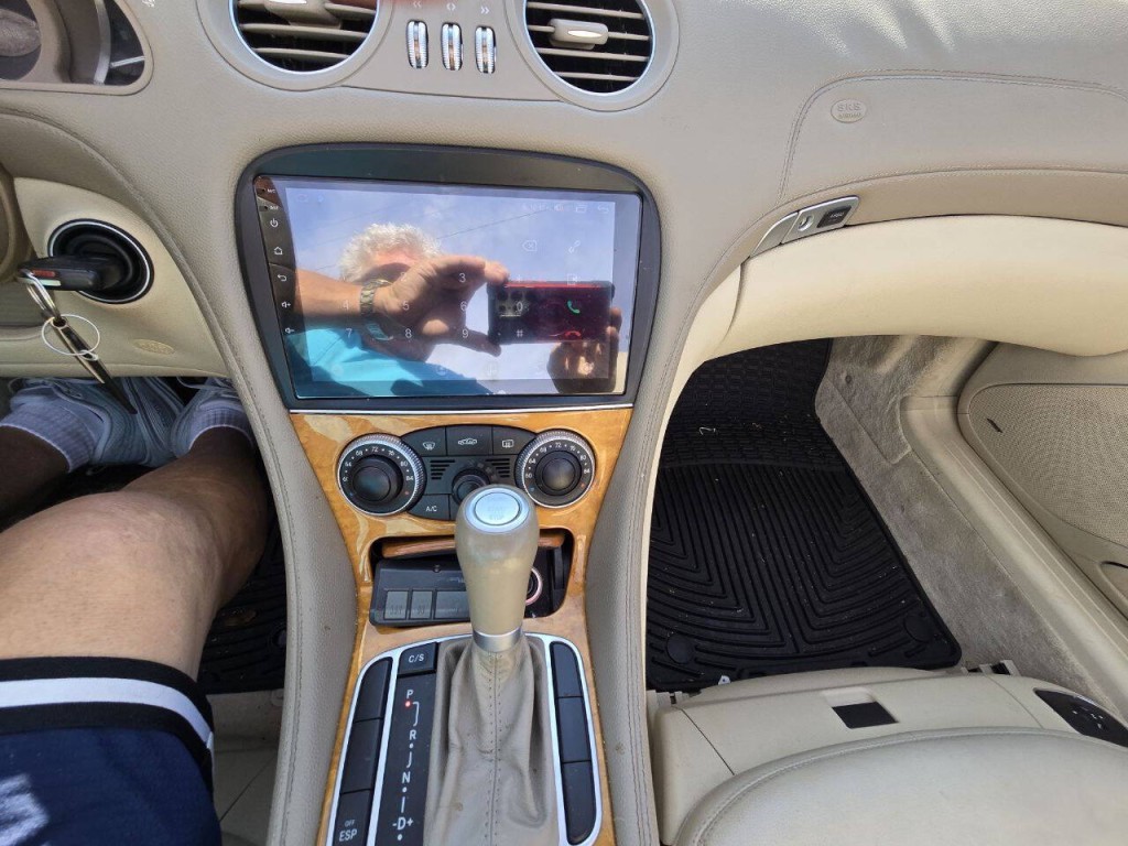 2006 Mercedes-Benz SL-Class Image 21