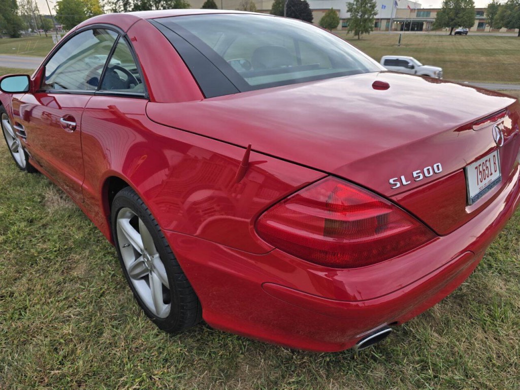 2006 Mercedes-Benz SL-Class Image 32