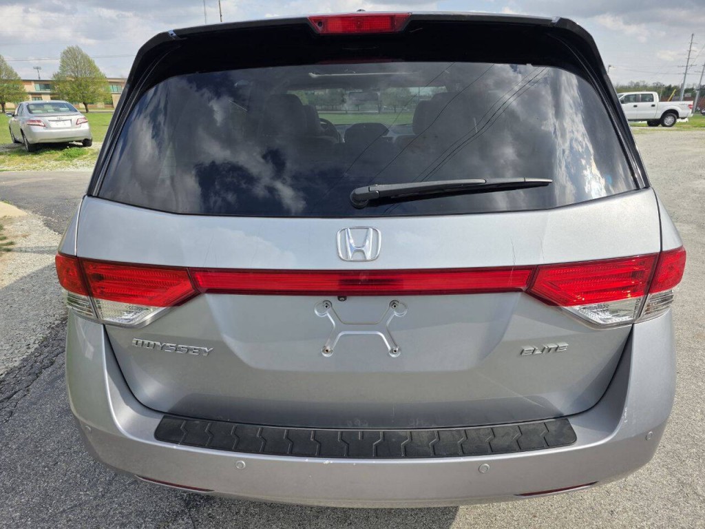 2016 Honda Odyssey Image 6