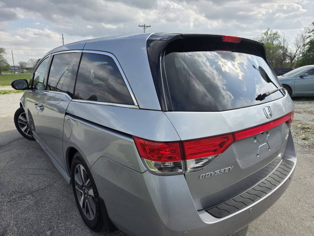 2016 Honda Odyssey Image 7
