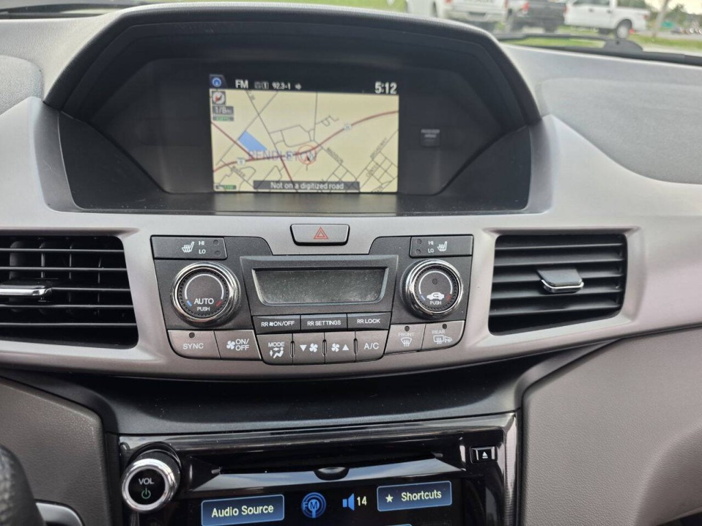 2016 Honda Odyssey Image 26