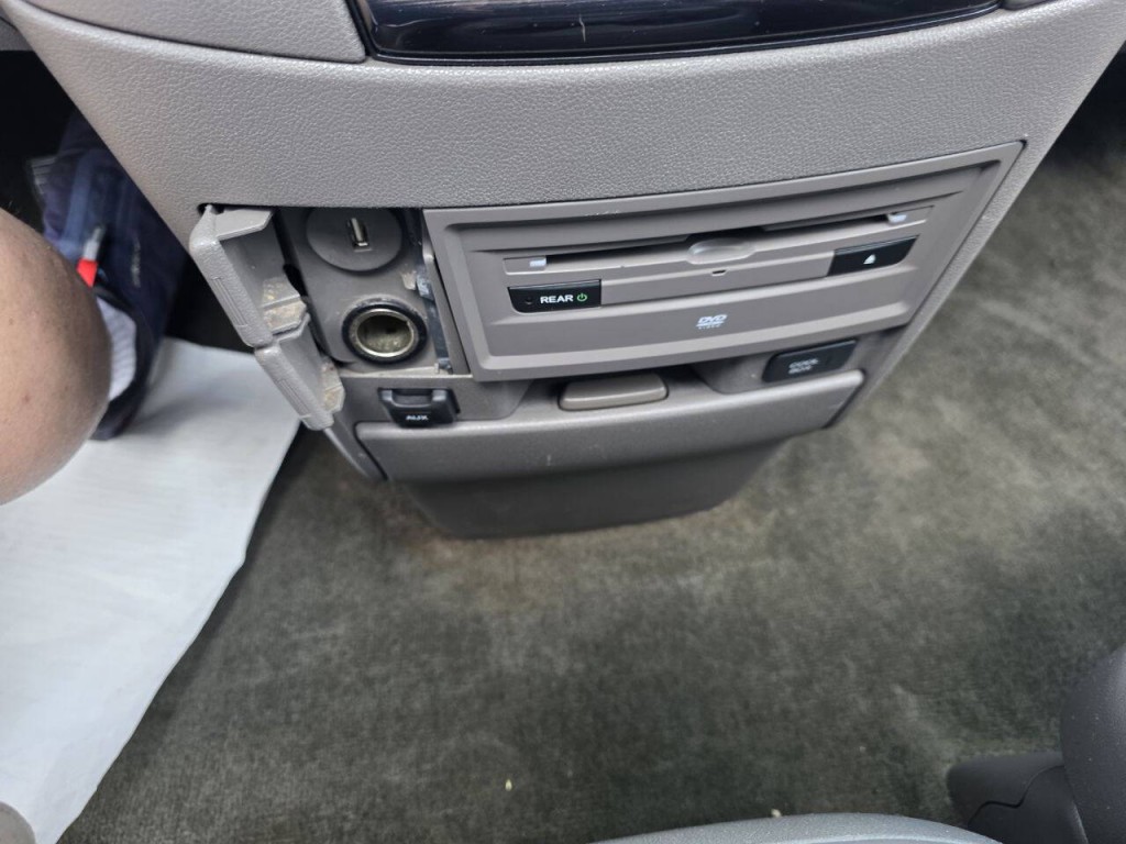 2016 Honda Odyssey Image 28