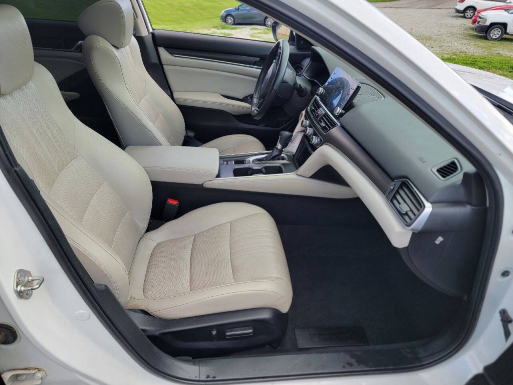2018 Honda Accord Image 20