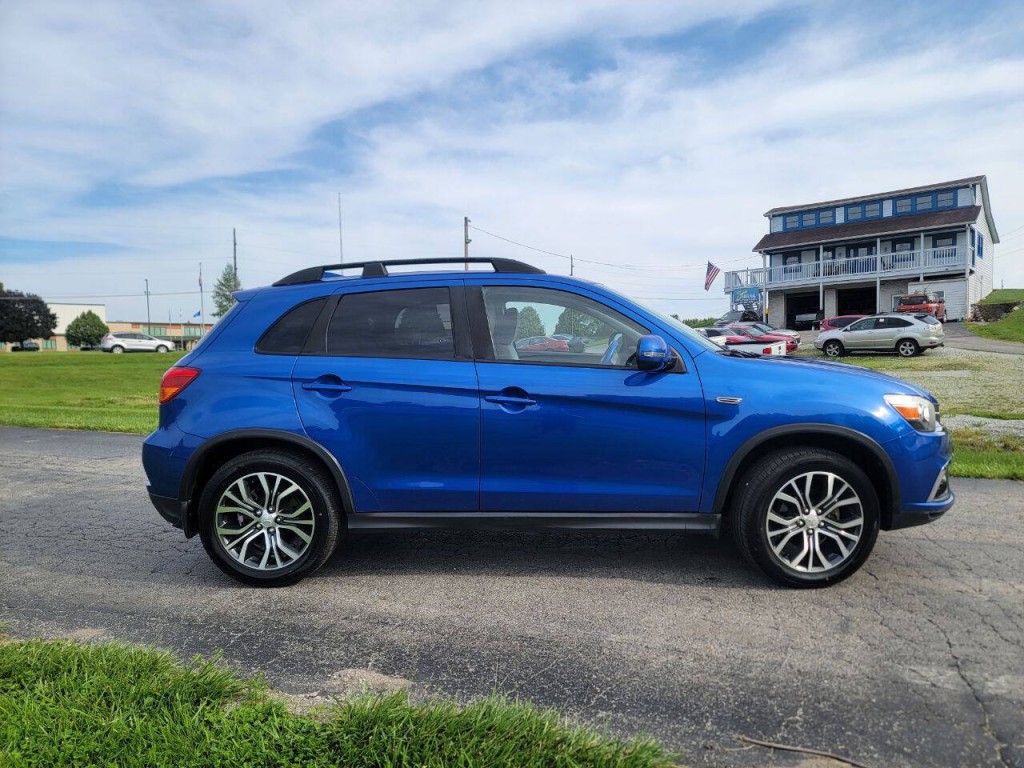 2019 Mitsubishi Outlander Image 6