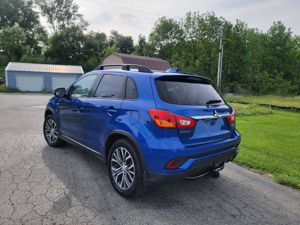 2019 Mitsubishi Outlander Image 9
