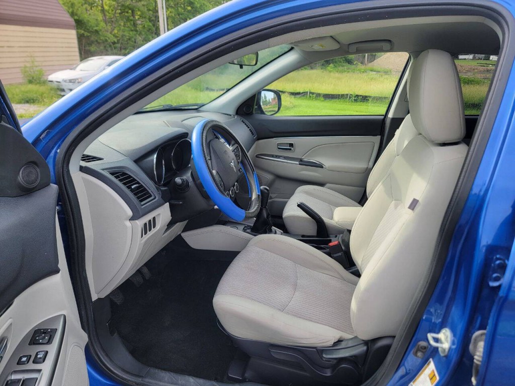 2019 Mitsubishi Outlander Image 11