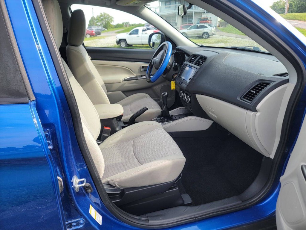 2019 Mitsubishi Outlander Image 15
