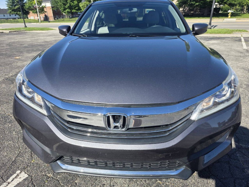 2017 Honda Accord Image 4