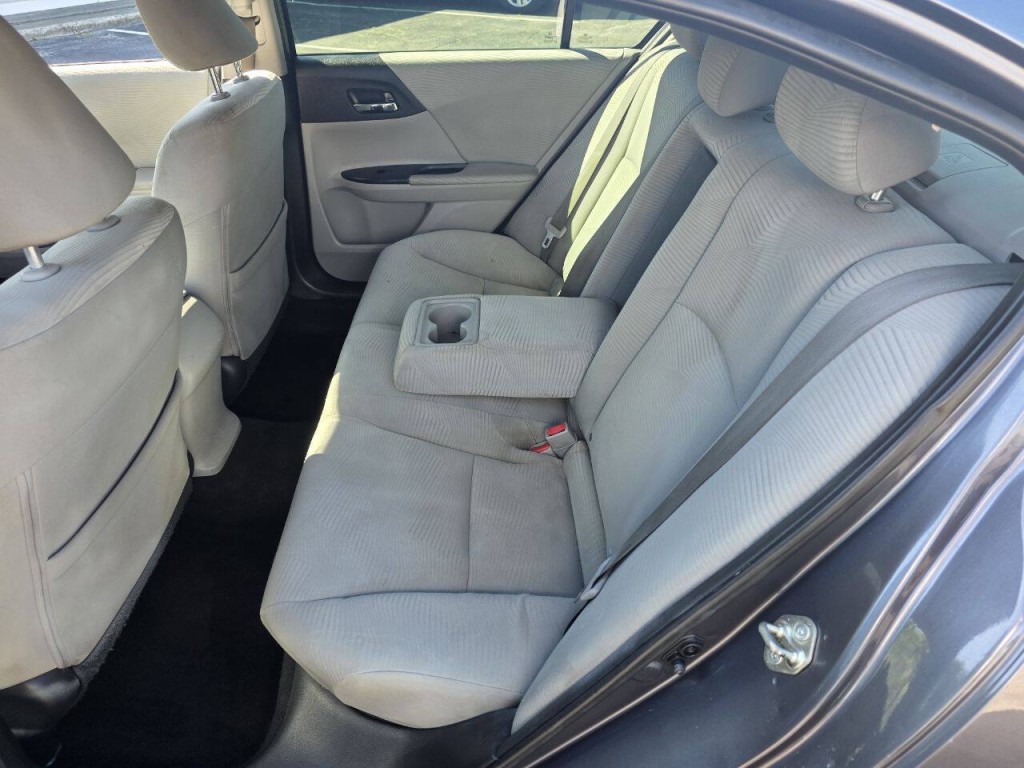 2017 Honda Accord Image 11