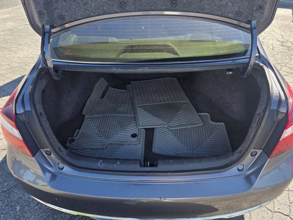 2017 Honda Accord Image 12