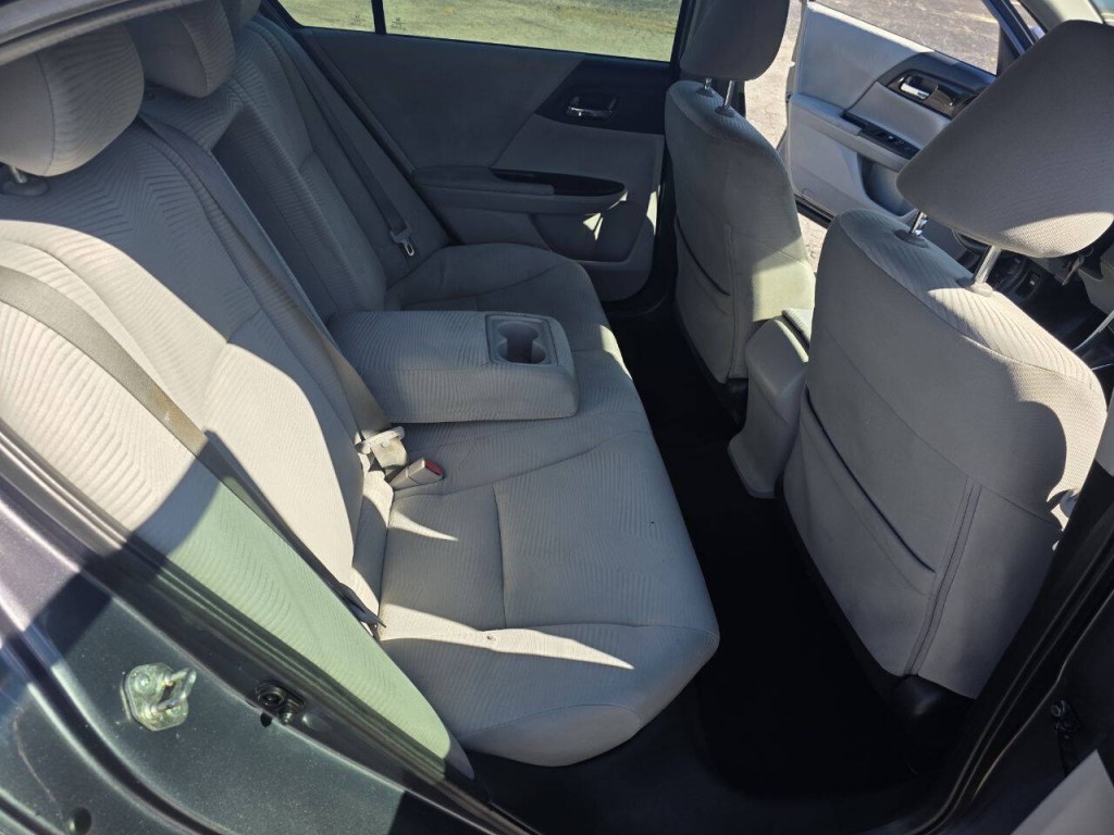 2017 Honda Accord Image 13