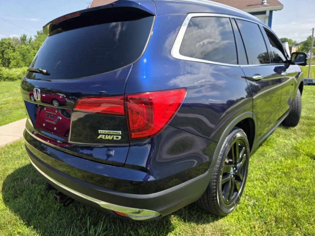 2017 Honda Pilot Image 5