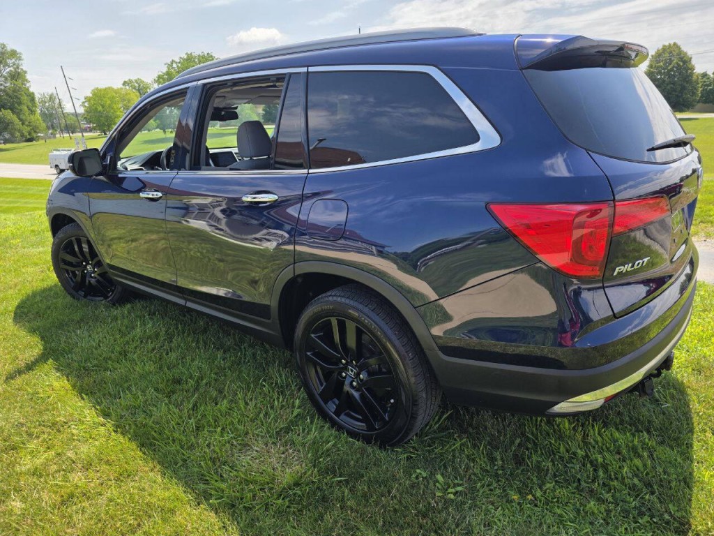 2017 Honda Pilot Image 8