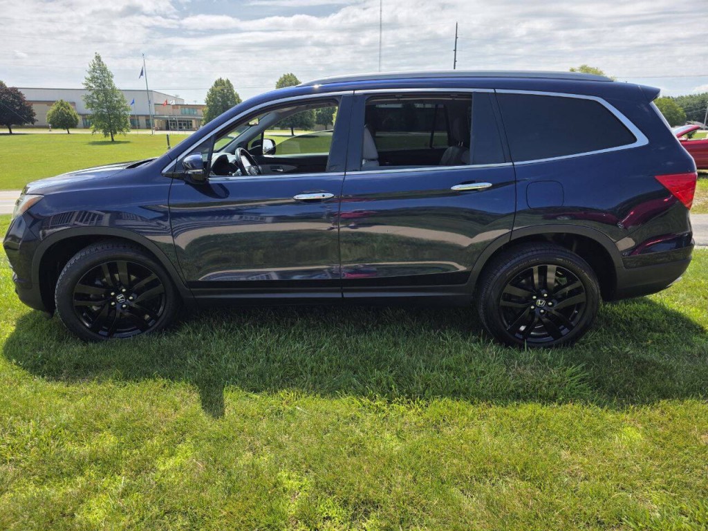 2017 Honda Pilot Image 9