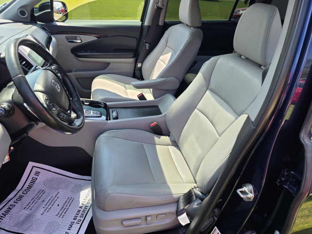 2017 Honda Pilot Image 22