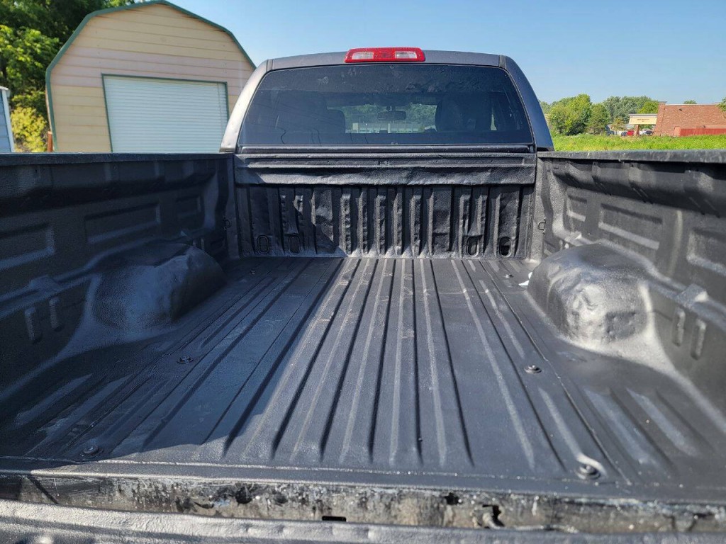2015 Toyota Tundra Image 9