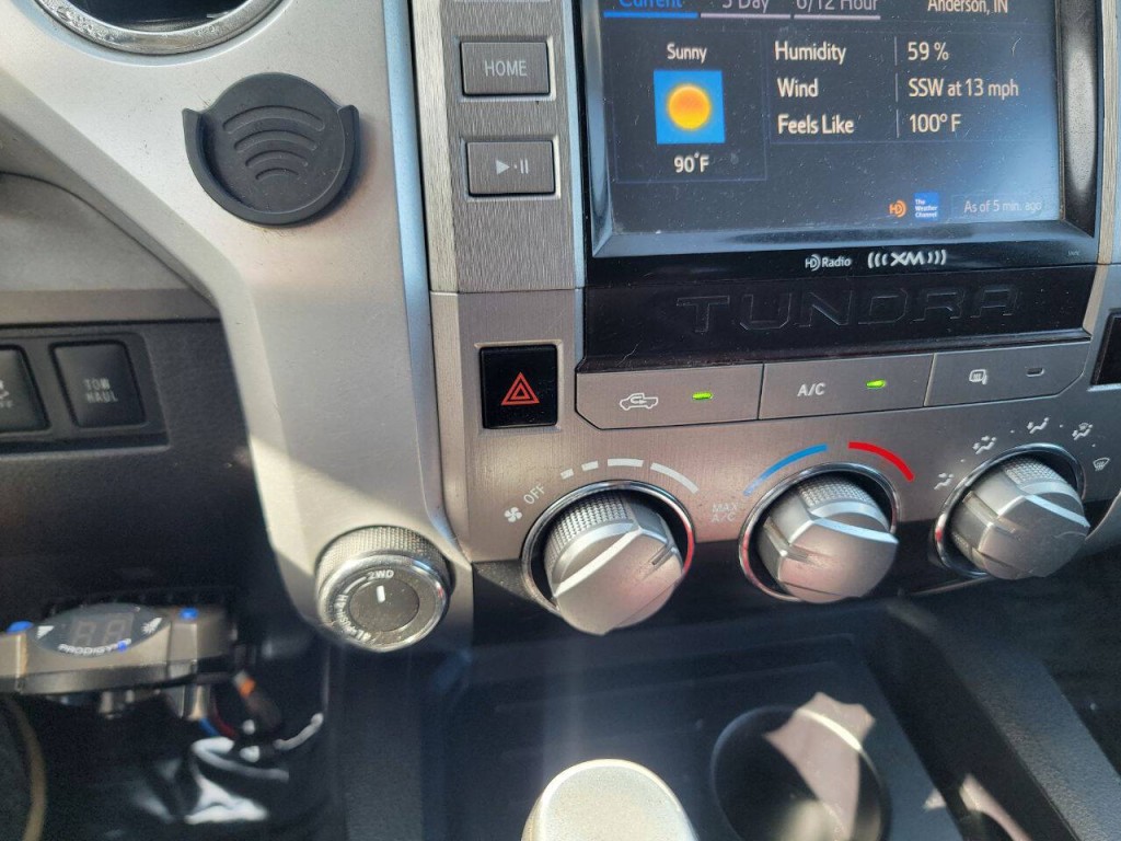 2015 Toyota Tundra Image 27