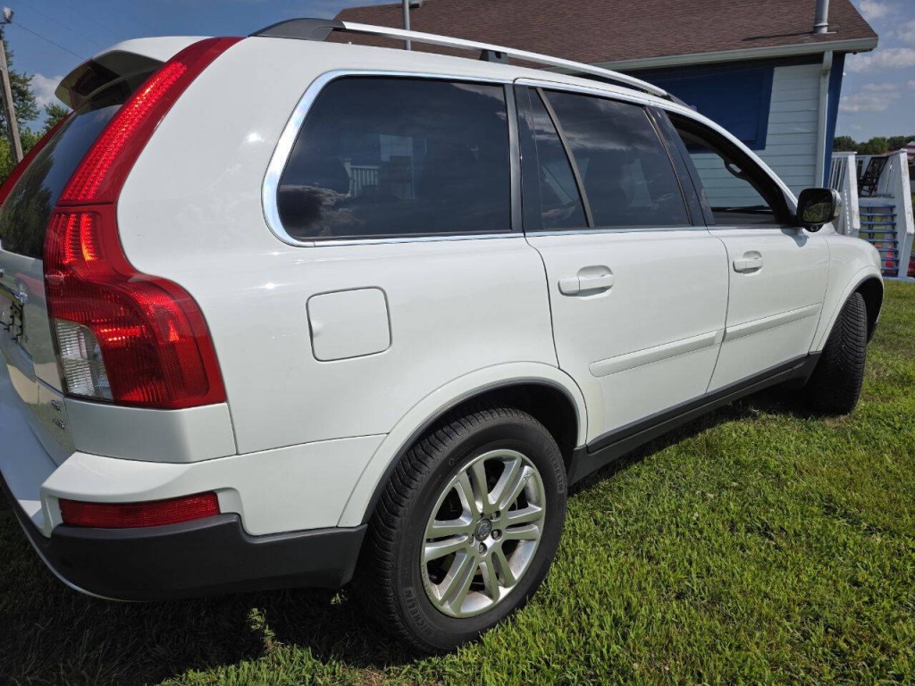 2010 Volvo XC90 Image 4
