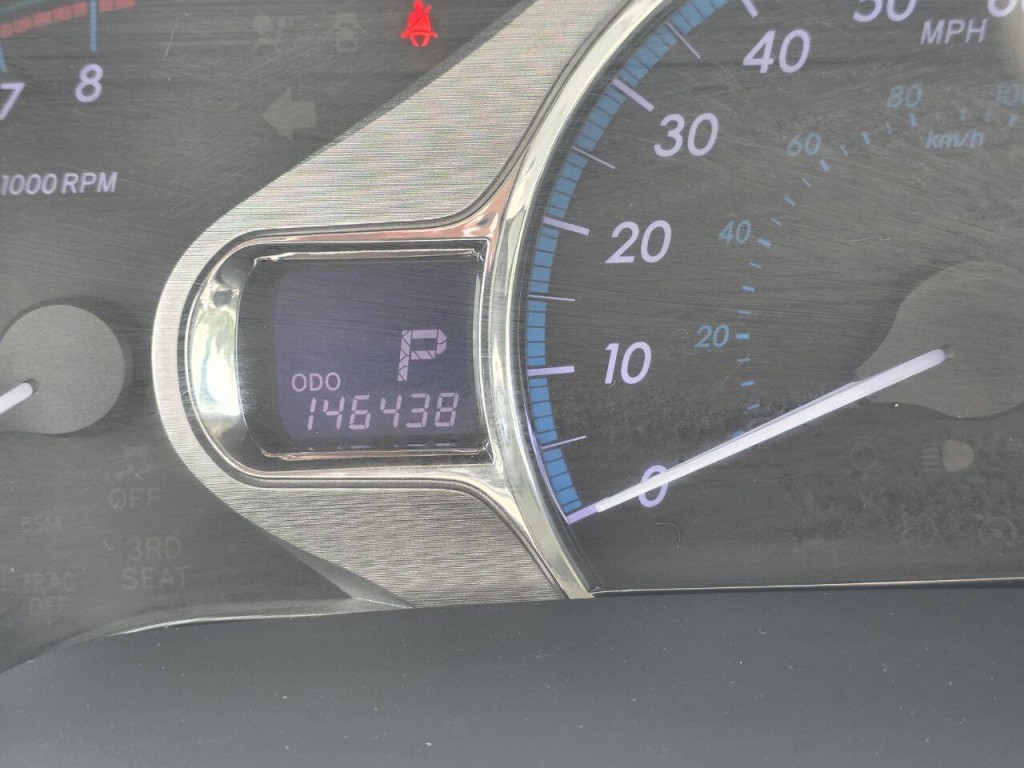 2013 Toyota Sienna Image 30