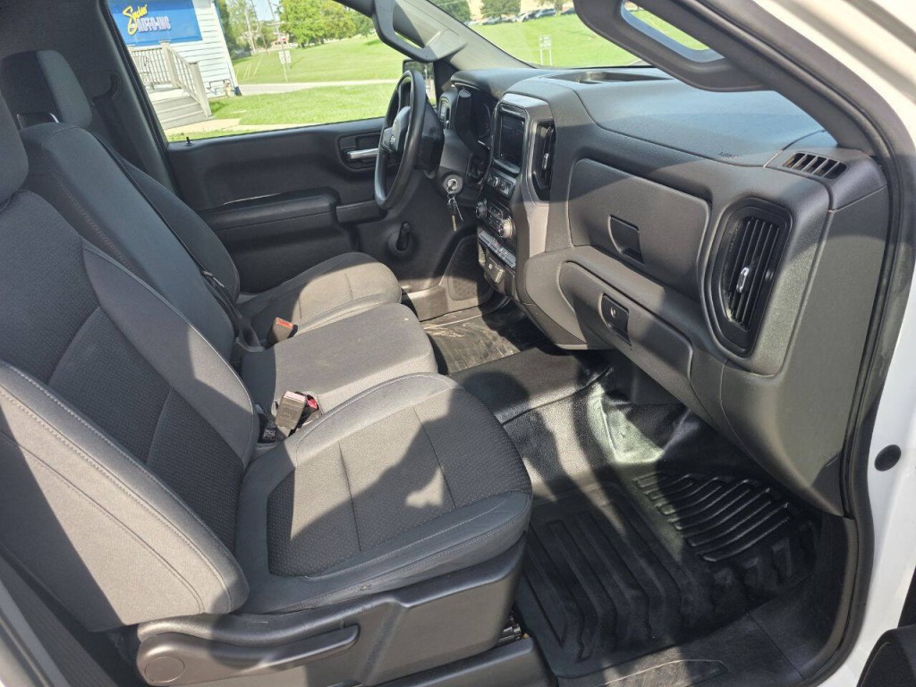 2019 Chevrolet Silverado 1500 Image 18