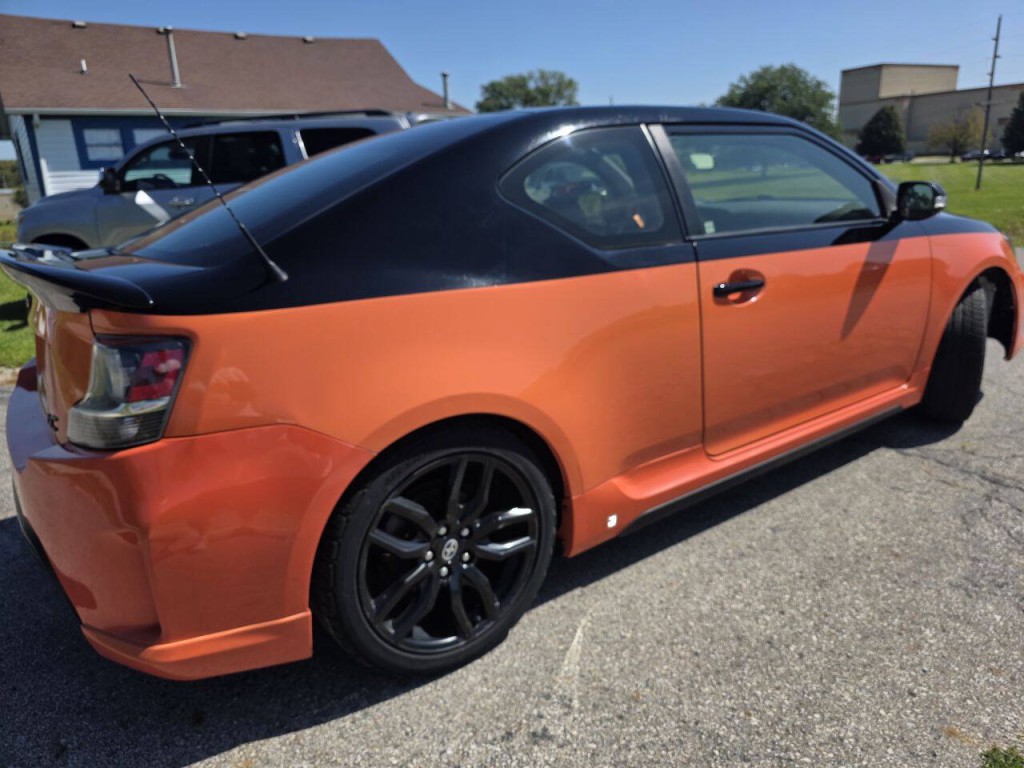 2015 Scion tC Image 4