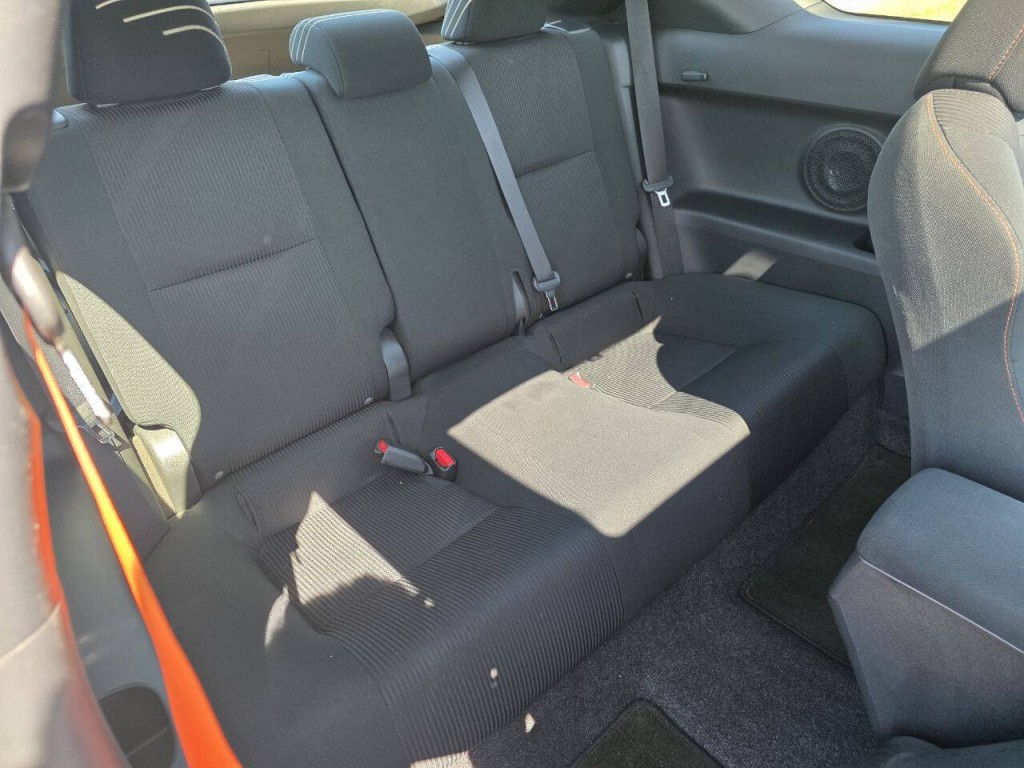 2015 Scion tC Image 15