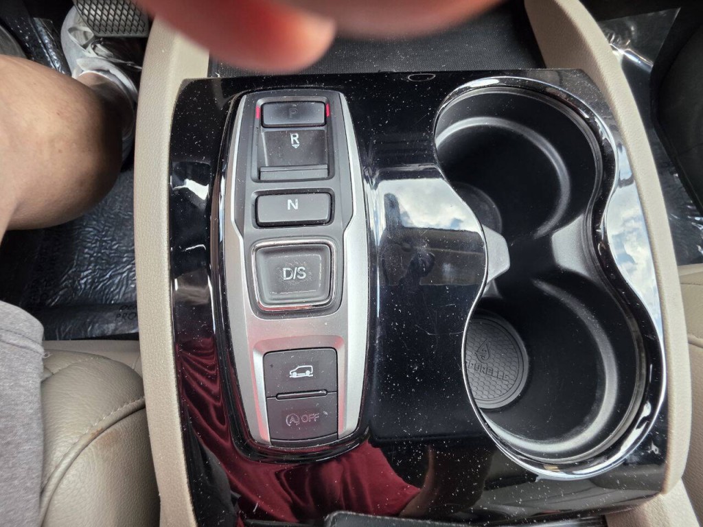2016 Honda Pilot Image 30
