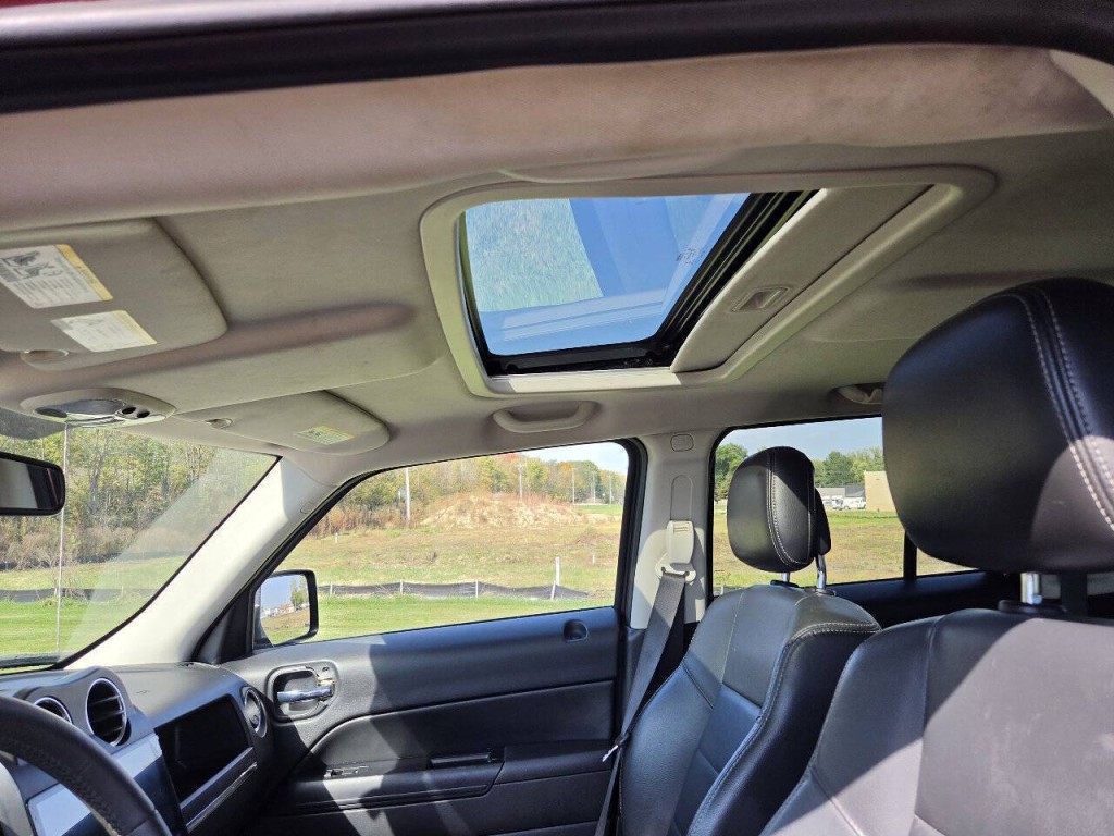2015 Jeep Patriot Image 11