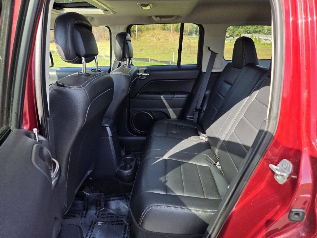 2015 Jeep Patriot Image 12