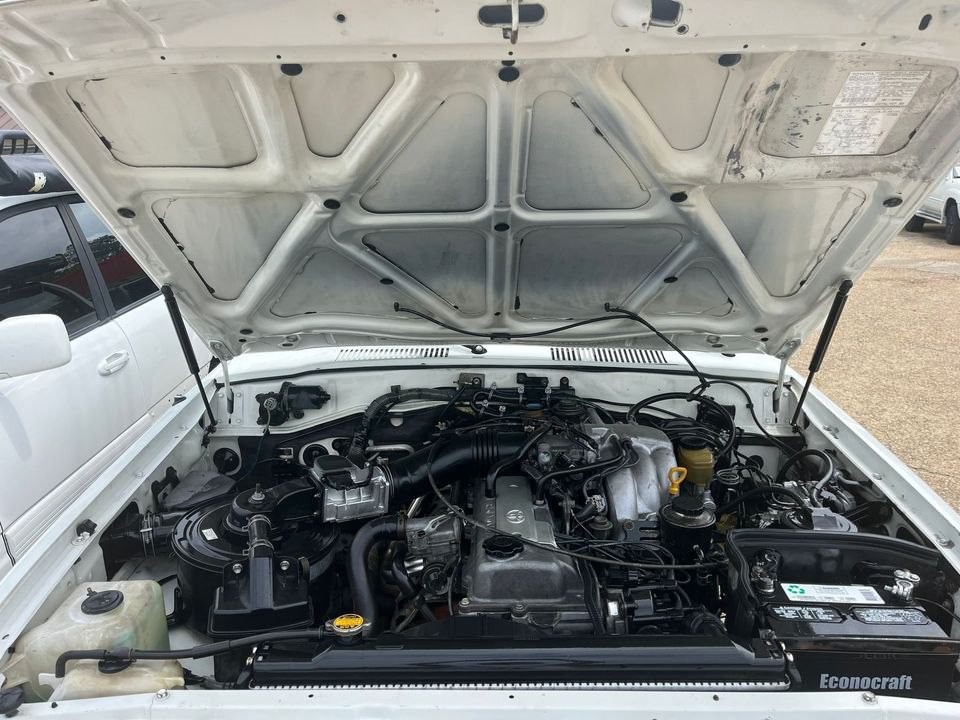 1994 Toyota Land Cruiser Image 12
