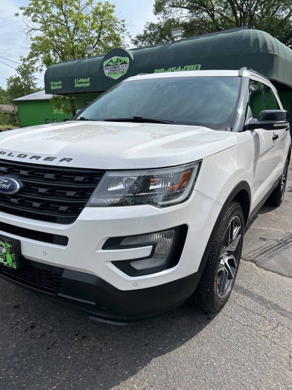 2016 Ford Explorer Image 2