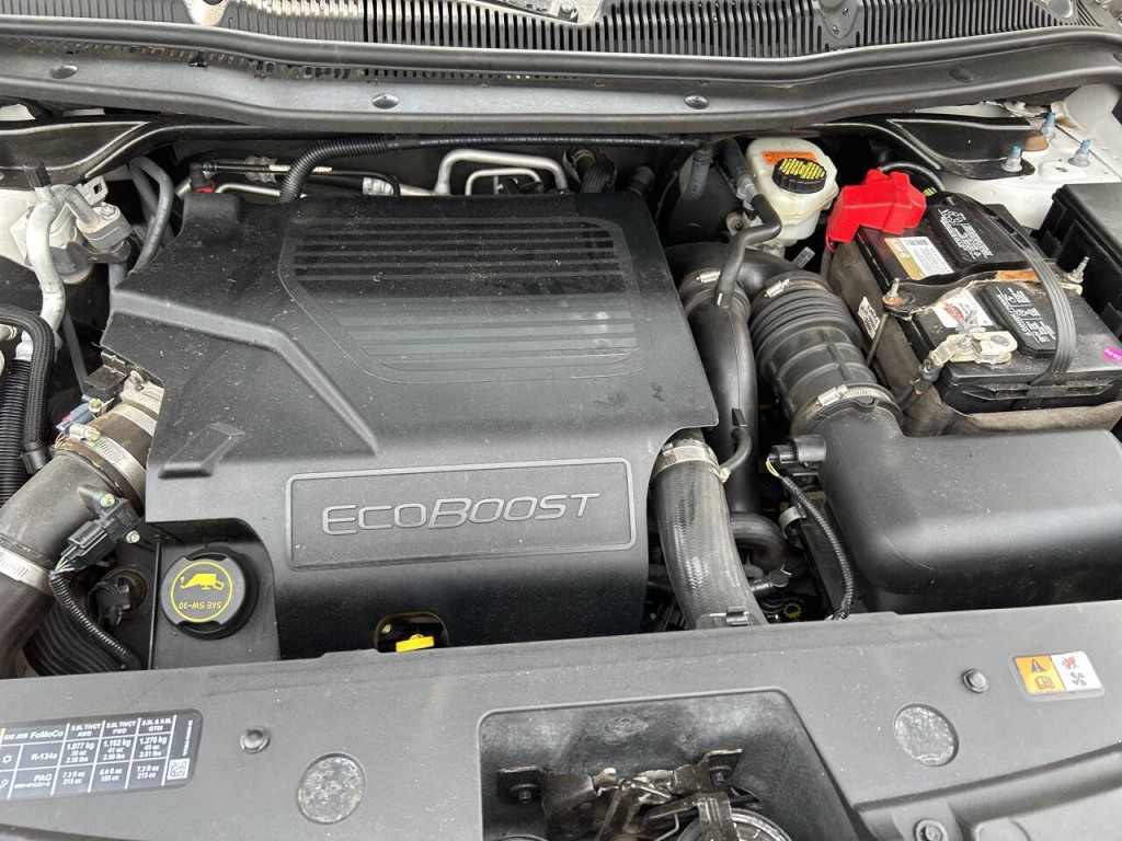 2016 Ford Explorer Image 39