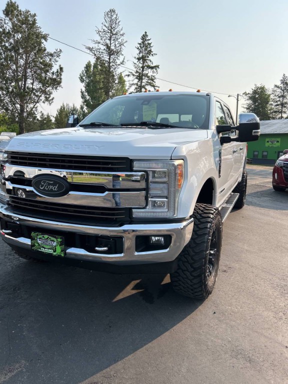 2017 Ford F-350 Image 2