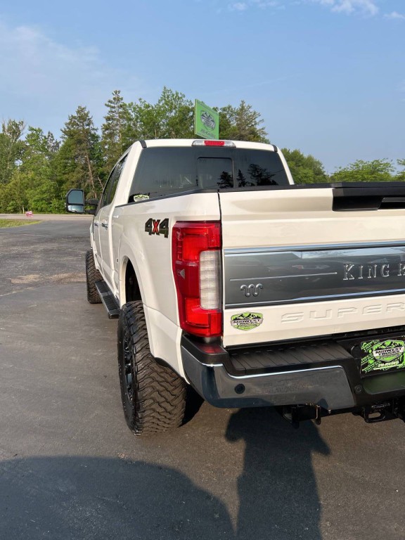 2017 Ford F-350 Image 3