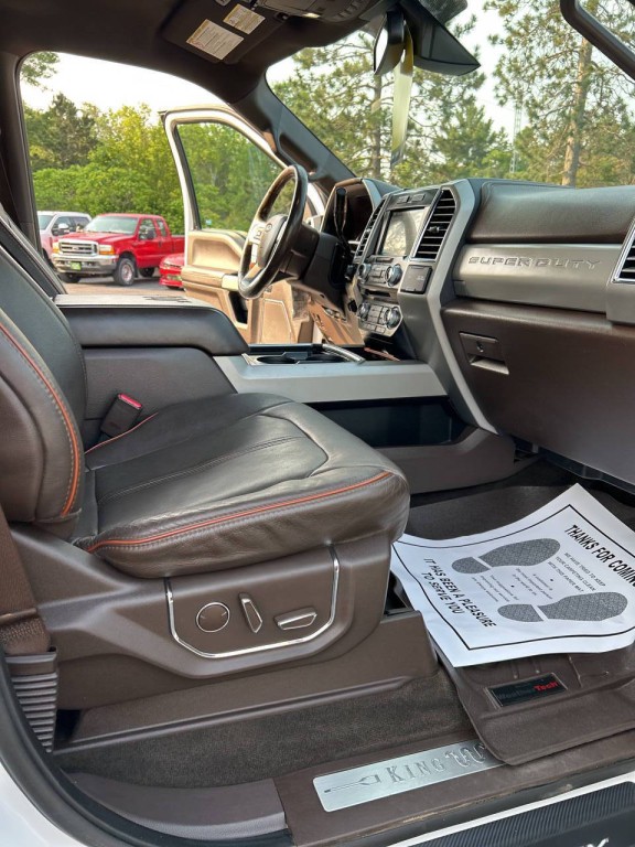 2017 Ford F-350 Image 24