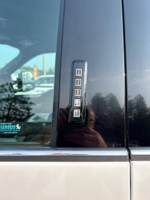 2017 Ford F-350 Image 35