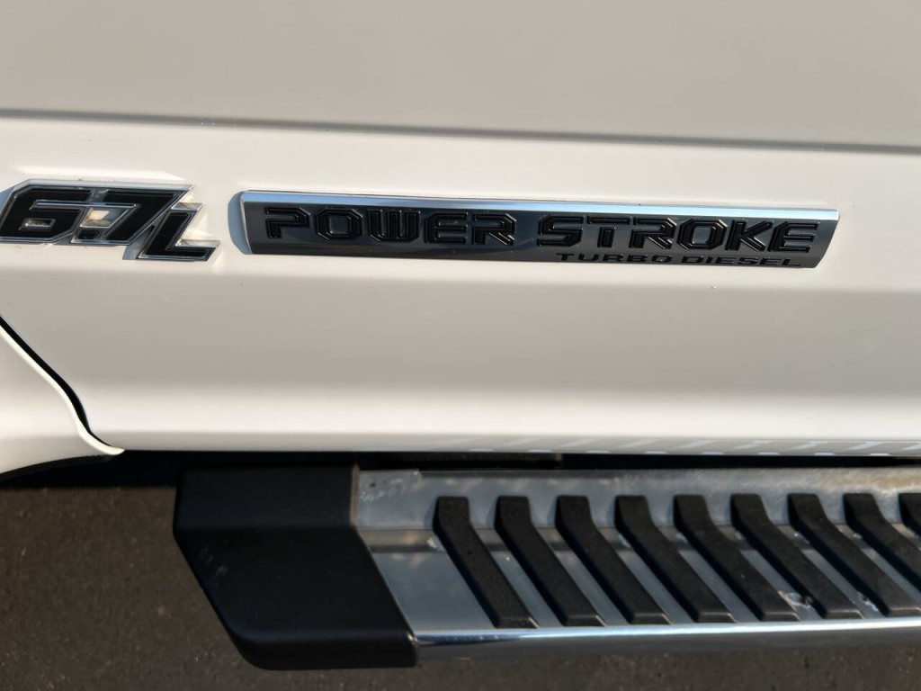 2017 Ford F-350 Image 38